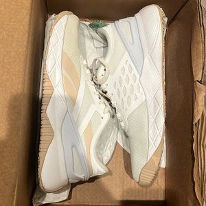 Reebok nanoflex trainers